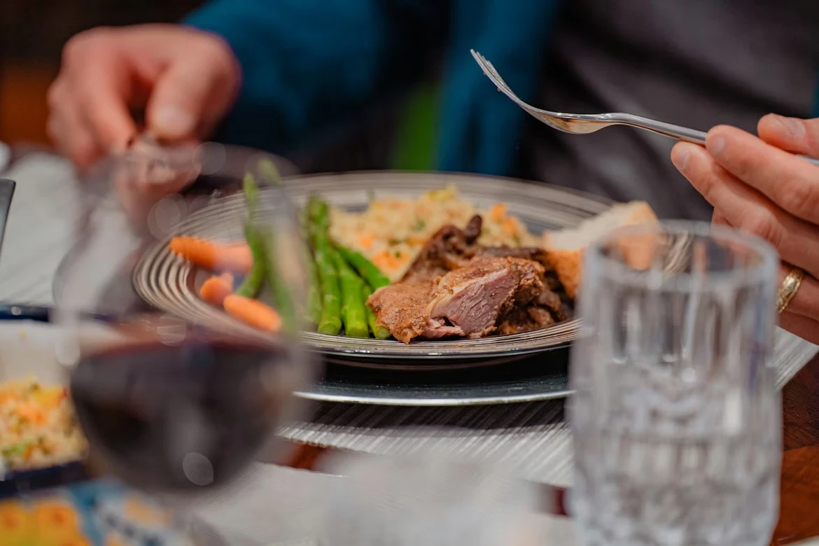 Unfamiliar food at business dinners abroad